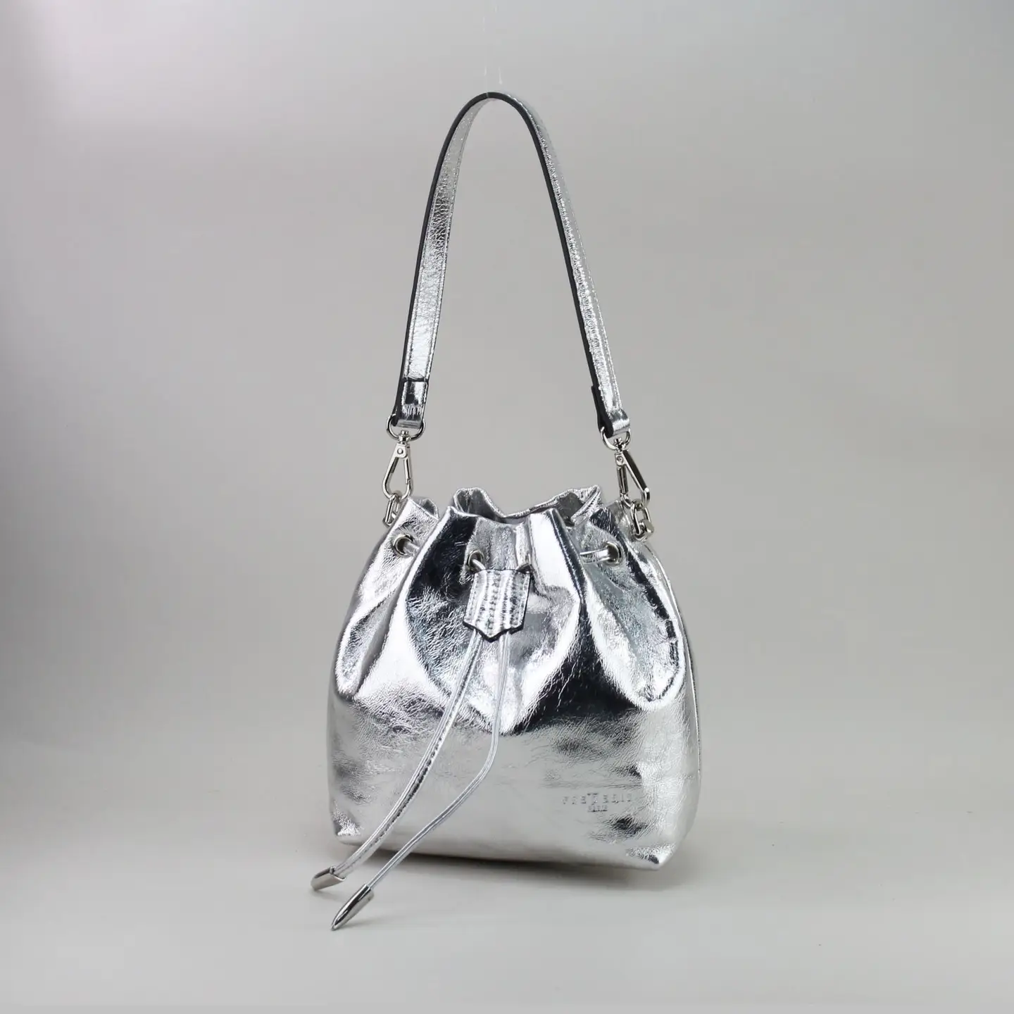 FREDERIC T. Ledertasche BILL silber