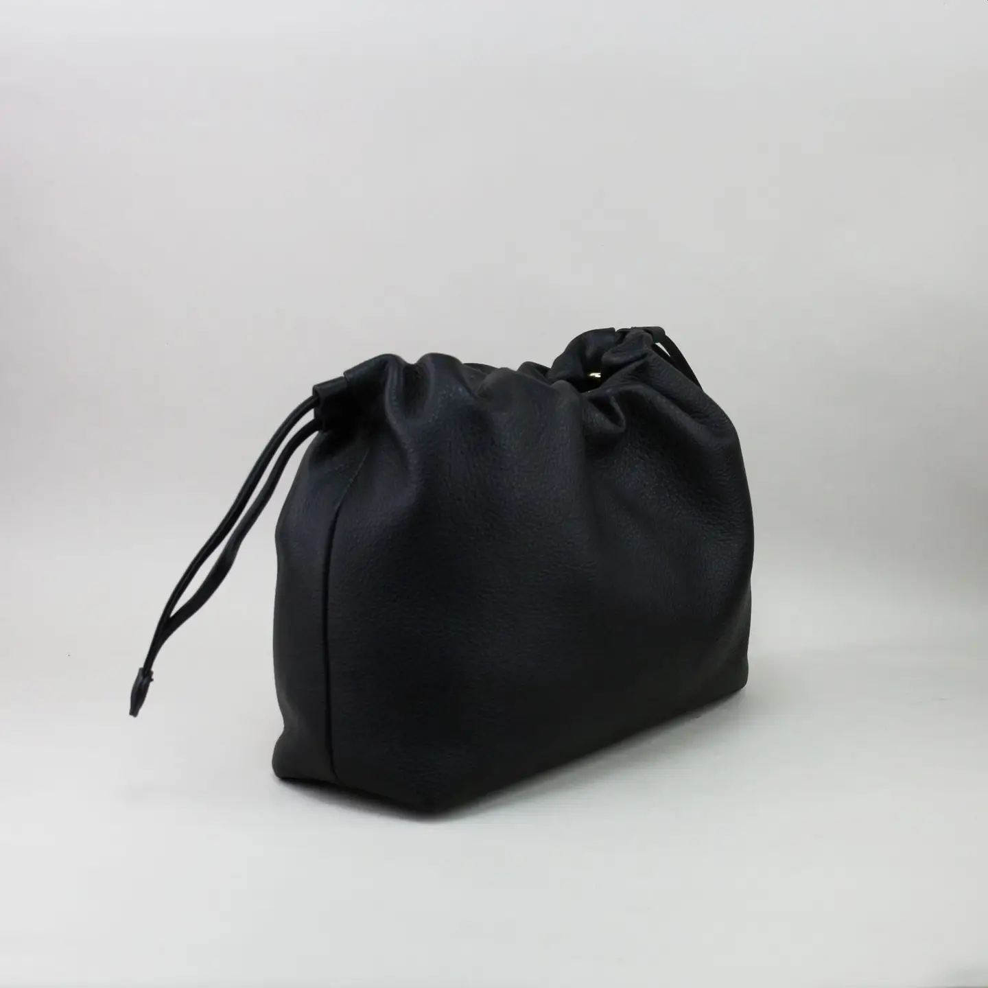 FREDERIC T. Ledertasche TOMMY schwarz – Bild 3