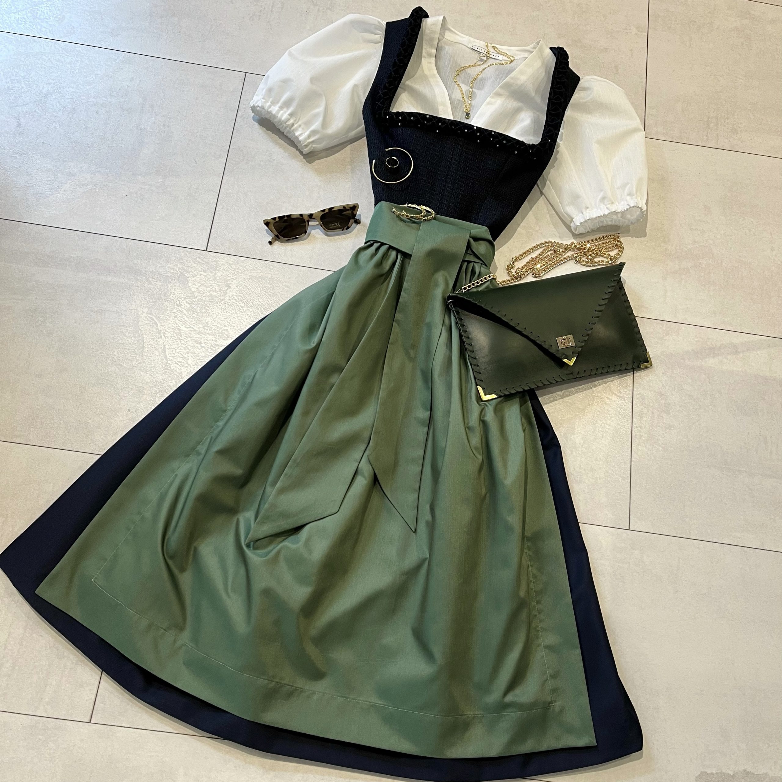 Dirndl ÉLISE – Bild 2
