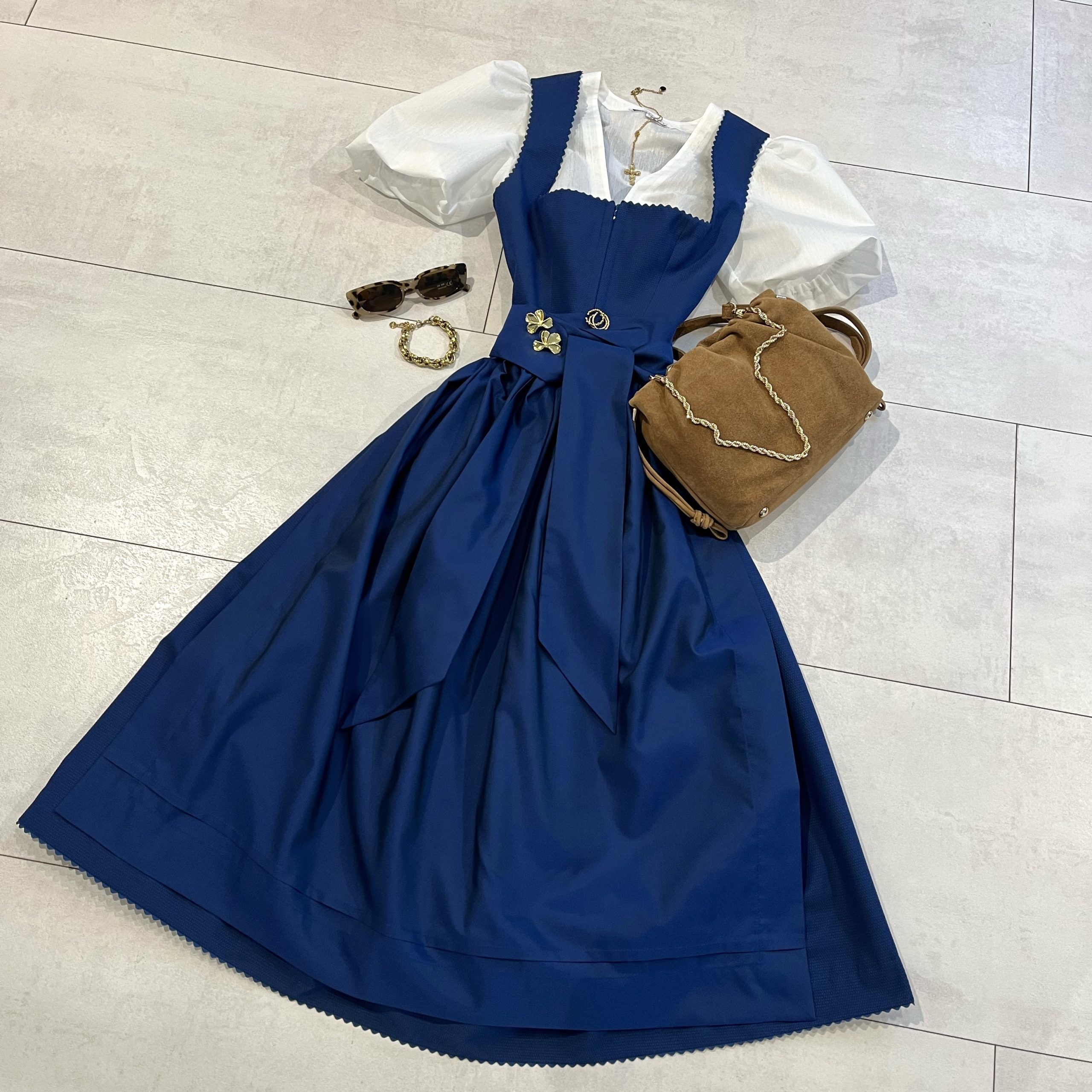 Dirndl CATHERINE – Bild 2